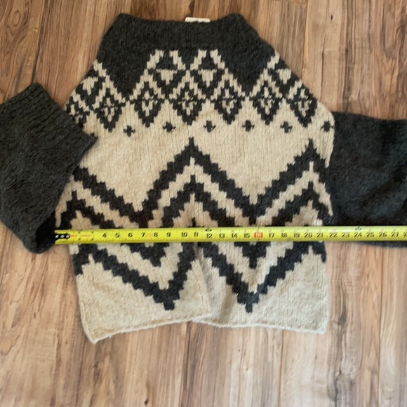 Free People oversized boho shrug sweater - Picture 8 of 9